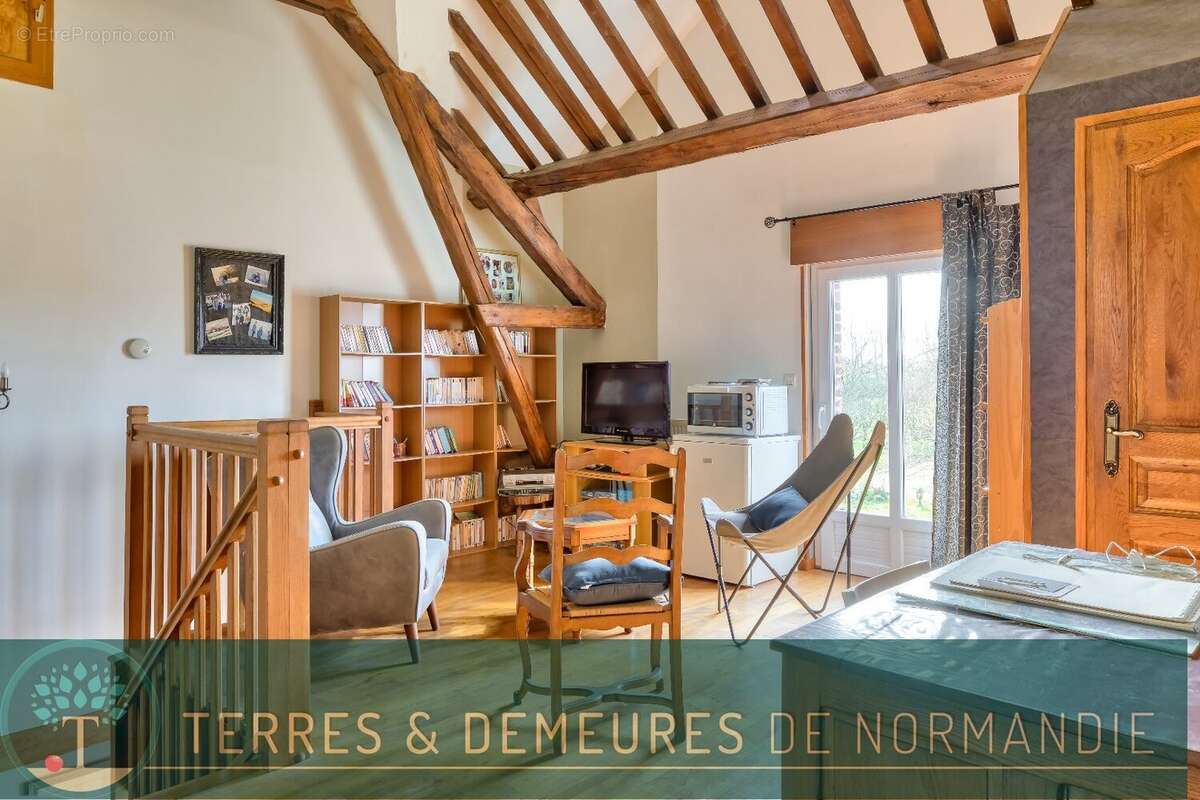 Ensemble immobilier de 383m² sur son parc de 1.2 hectare en Normandie, 76. - photo 8