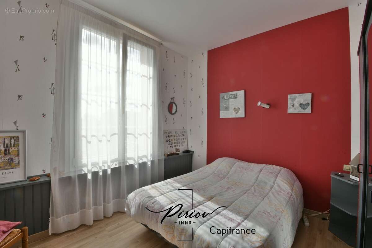 Propriété 5 chambres, dépendances, proche commerces et services - photo 20