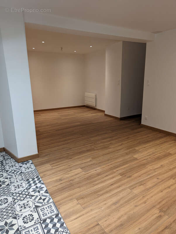 Appartement à DELME