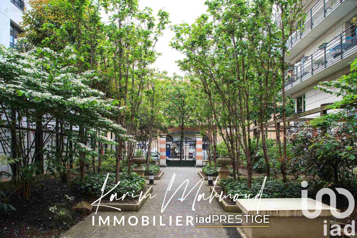 Appartement 76 m² à Paris-15e  - photo 8
