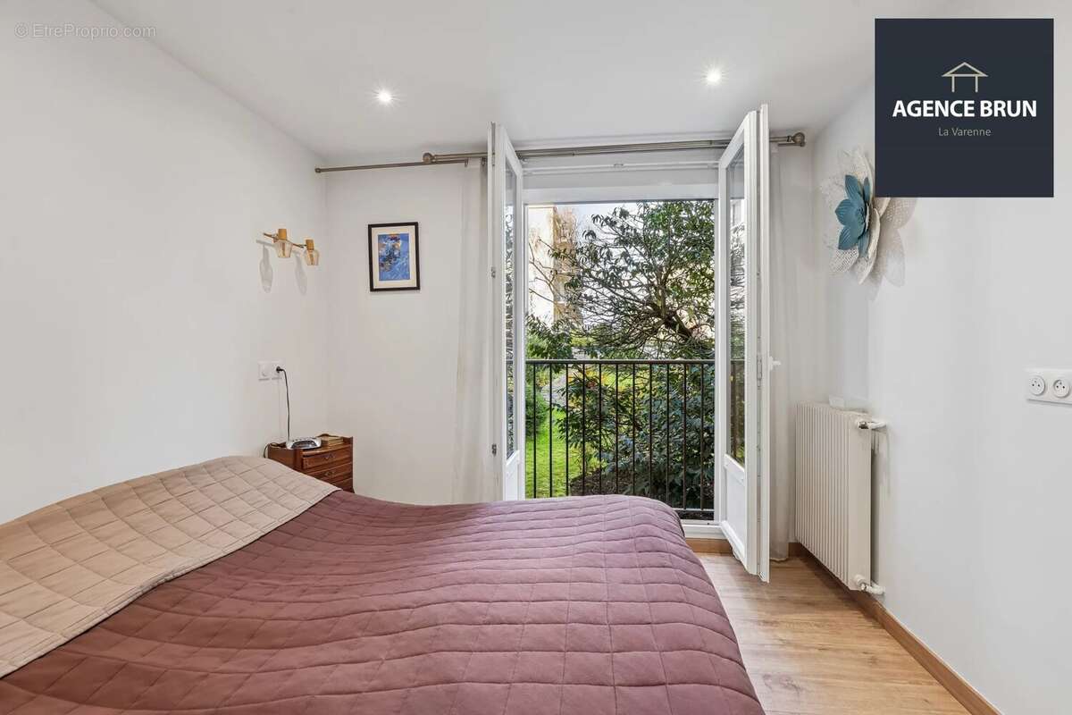 Appartement à SAINT-MAUR-DES-FOSSES