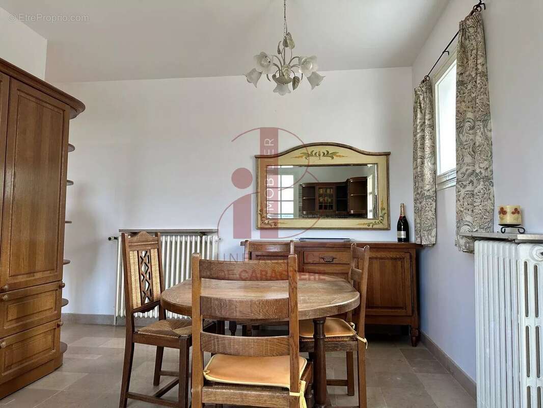 Maison à SAINT-MARTIN-EN-BIERE