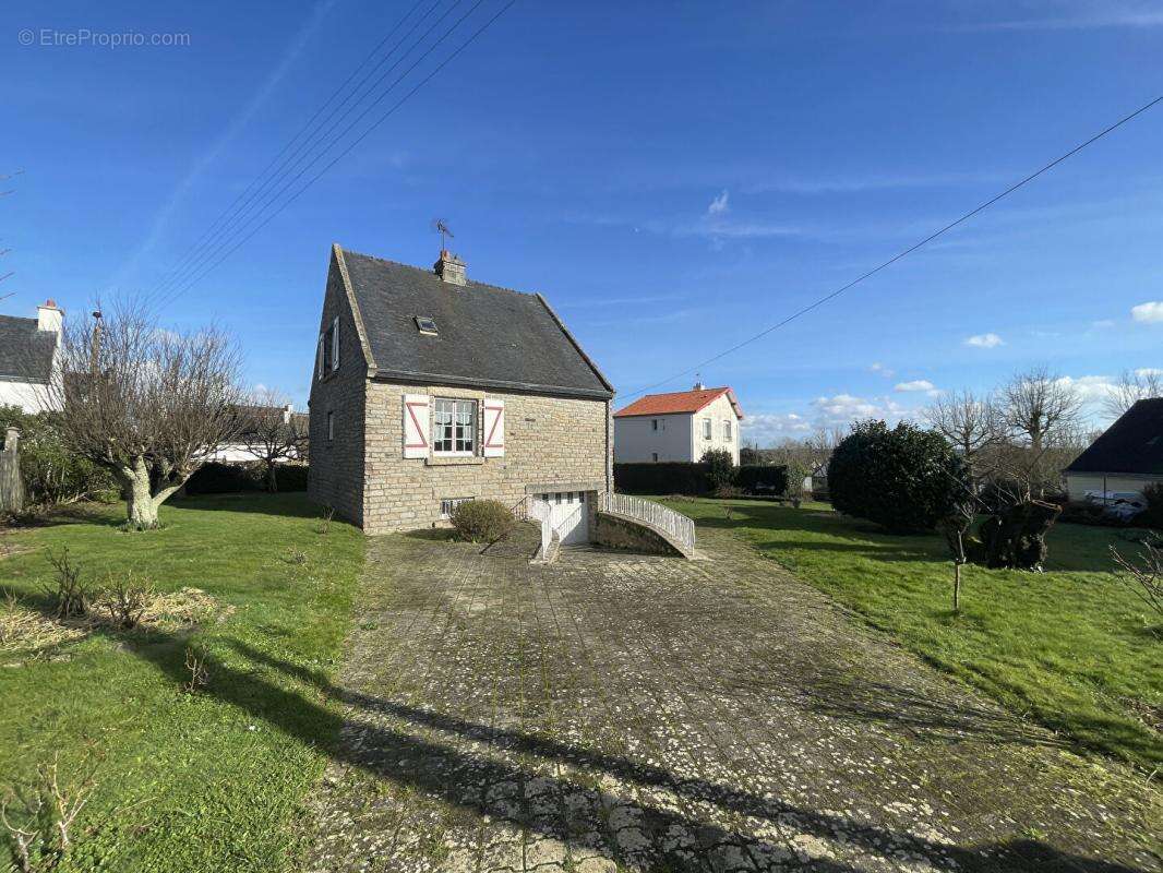 Maison à RIEC-SUR-BELON