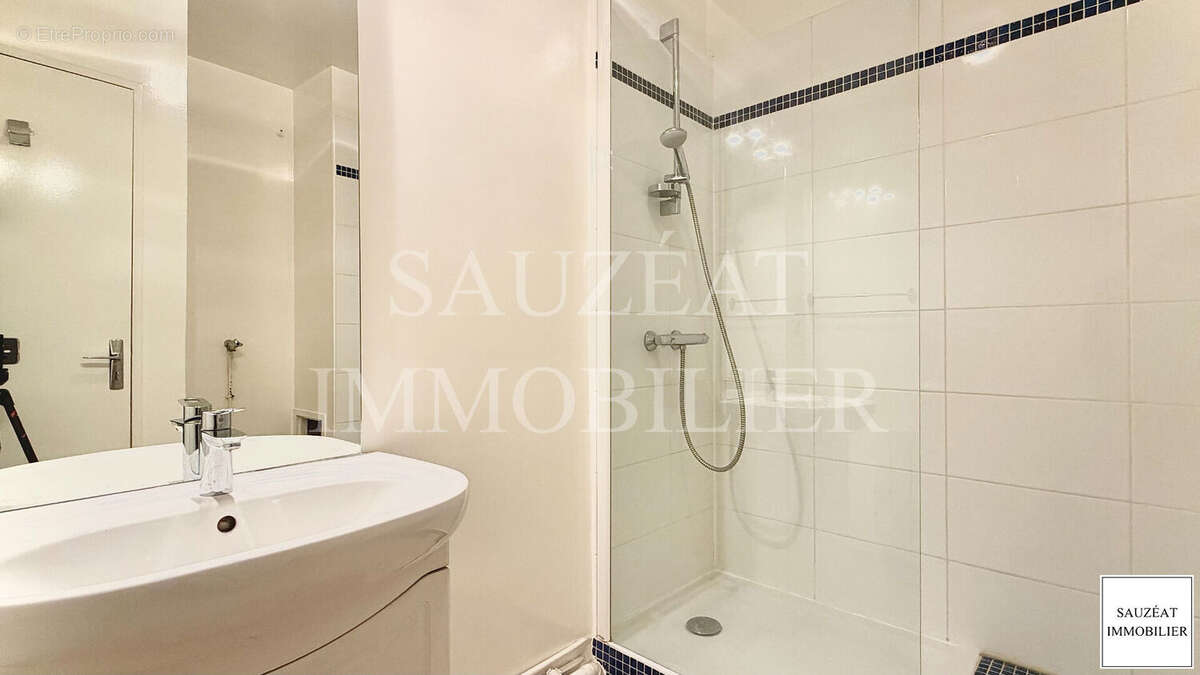 Appartement à MONTROUGE