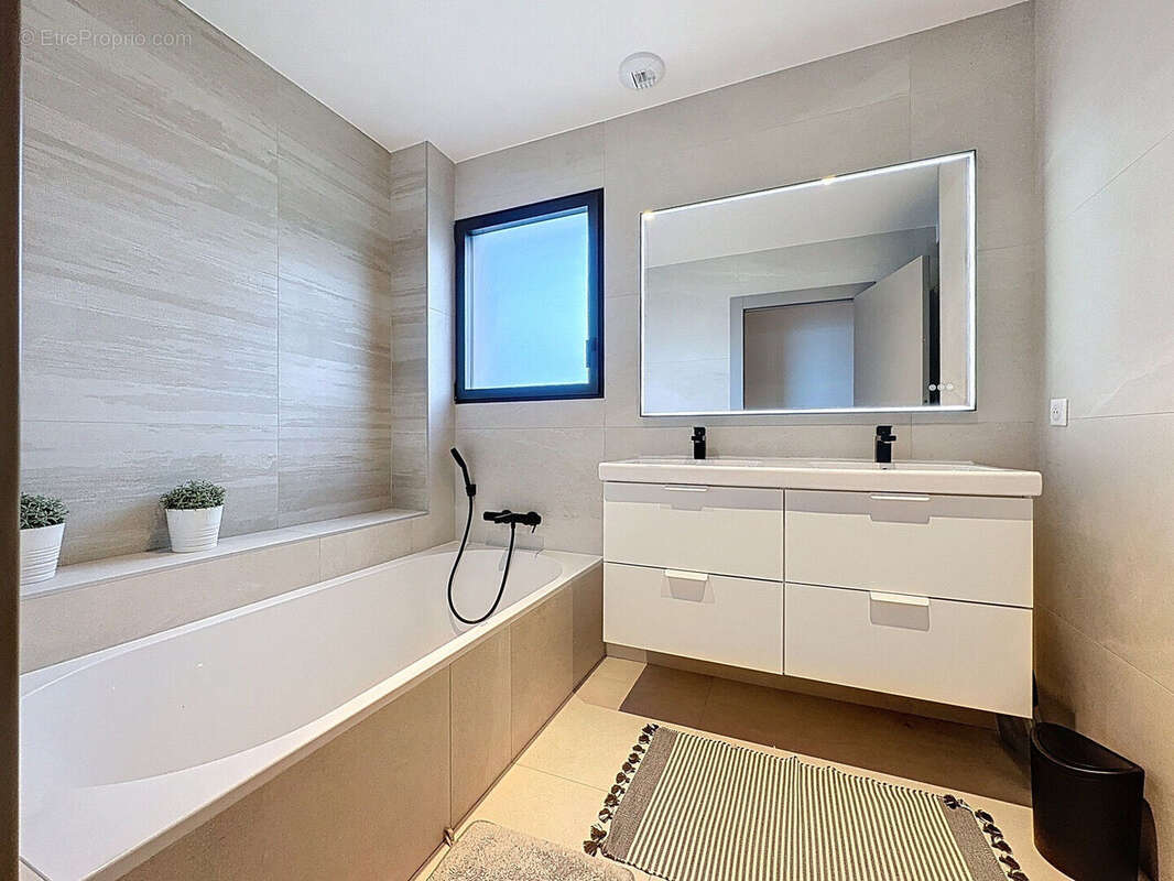 Maison à ANNECY-LE-VIEUX