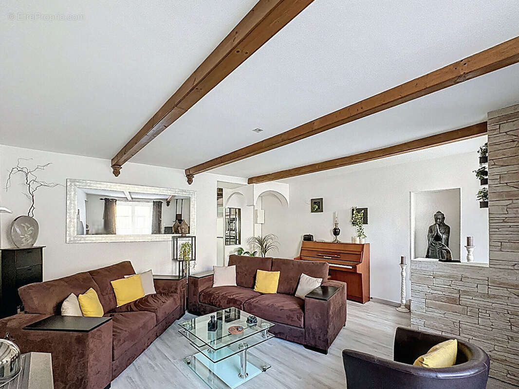 Maison à GENCAY