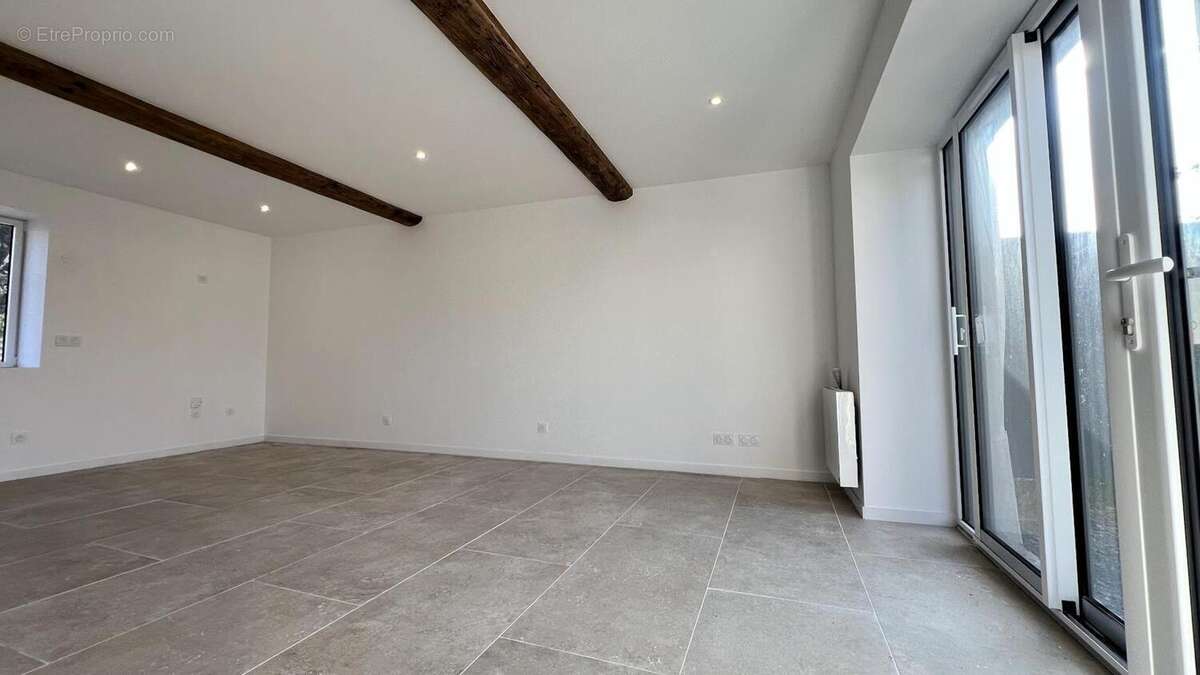 Photo 2 - Appartement à LENTILLY