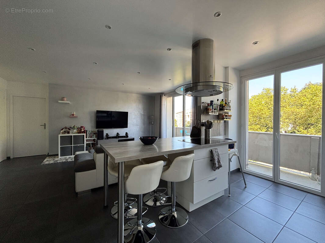 Appartement à SAINT-ETIENNE