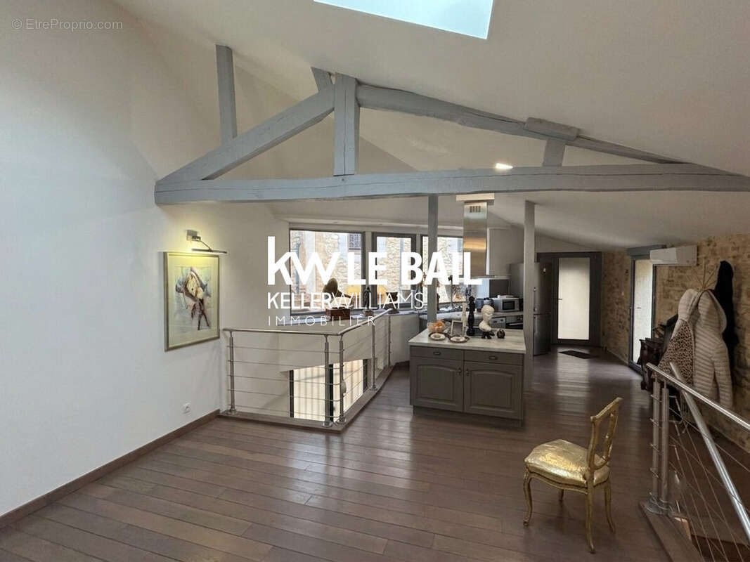 Maison 125 m² à Puy-L'eveque  - photo 8