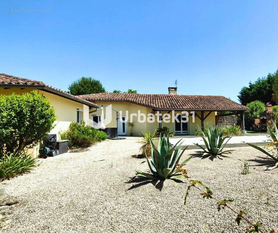 Maison à NOUGAROULET