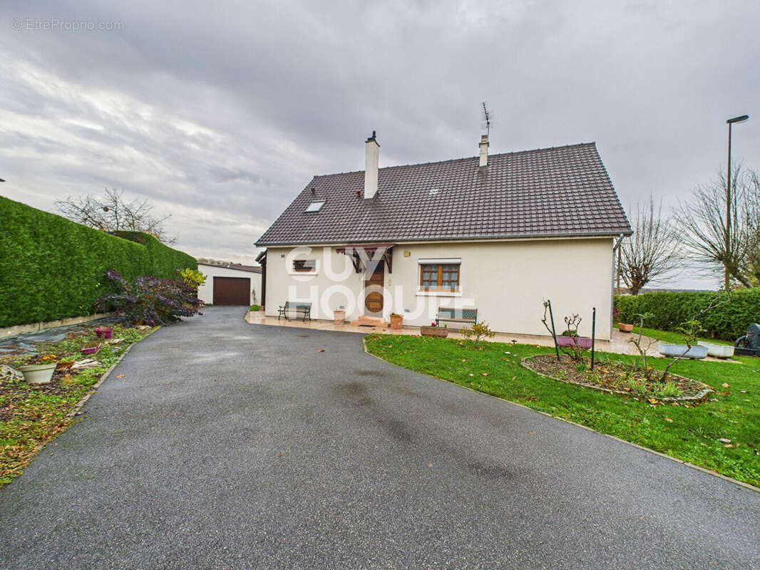 Maison à LE THUIT-SIGNOL