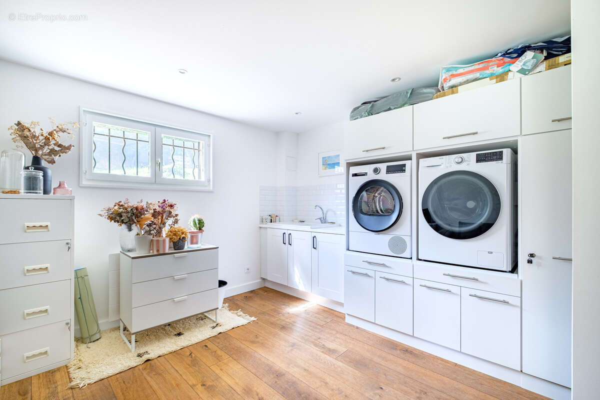 Maison à CURIS-AU-MONT-D'OR