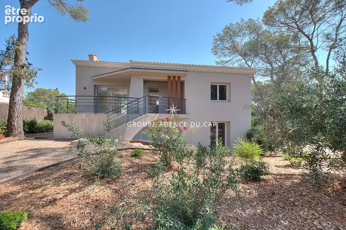 Villa 7 pieces de 190m² avec piscine au calme proche golfs et commerces - photo 16