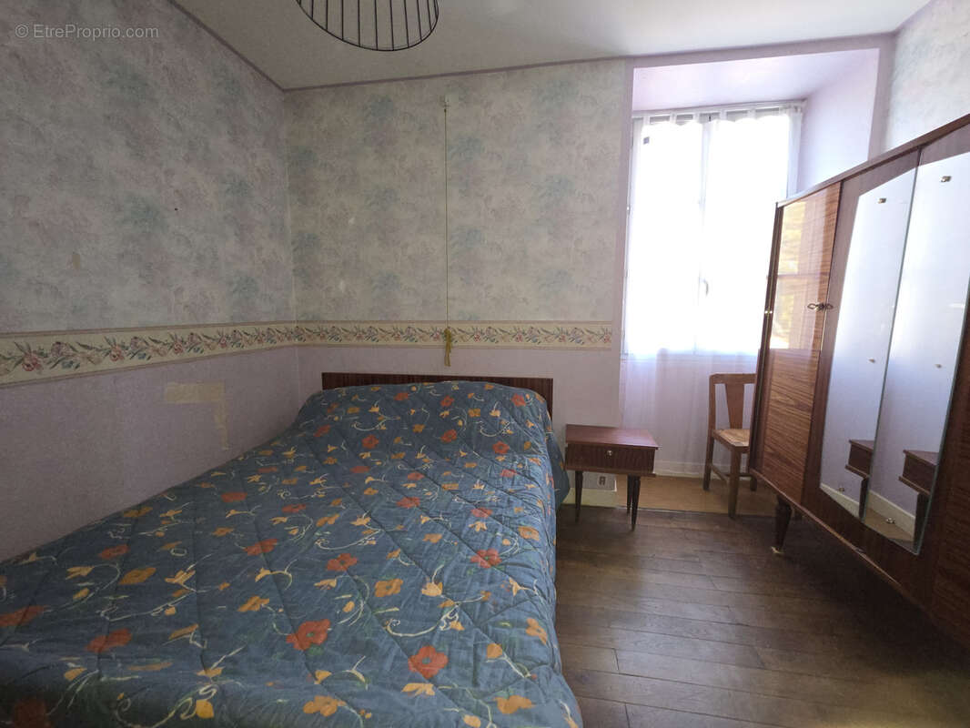 Ensemble immobilier dans le bourg du village - photo 11