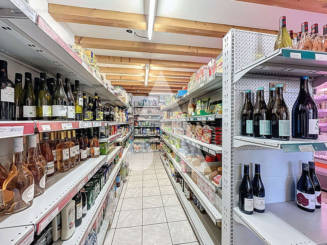 À vendre - Local commercial loué - La Roche Des Arnauds 35.73 m² ! - photo 2