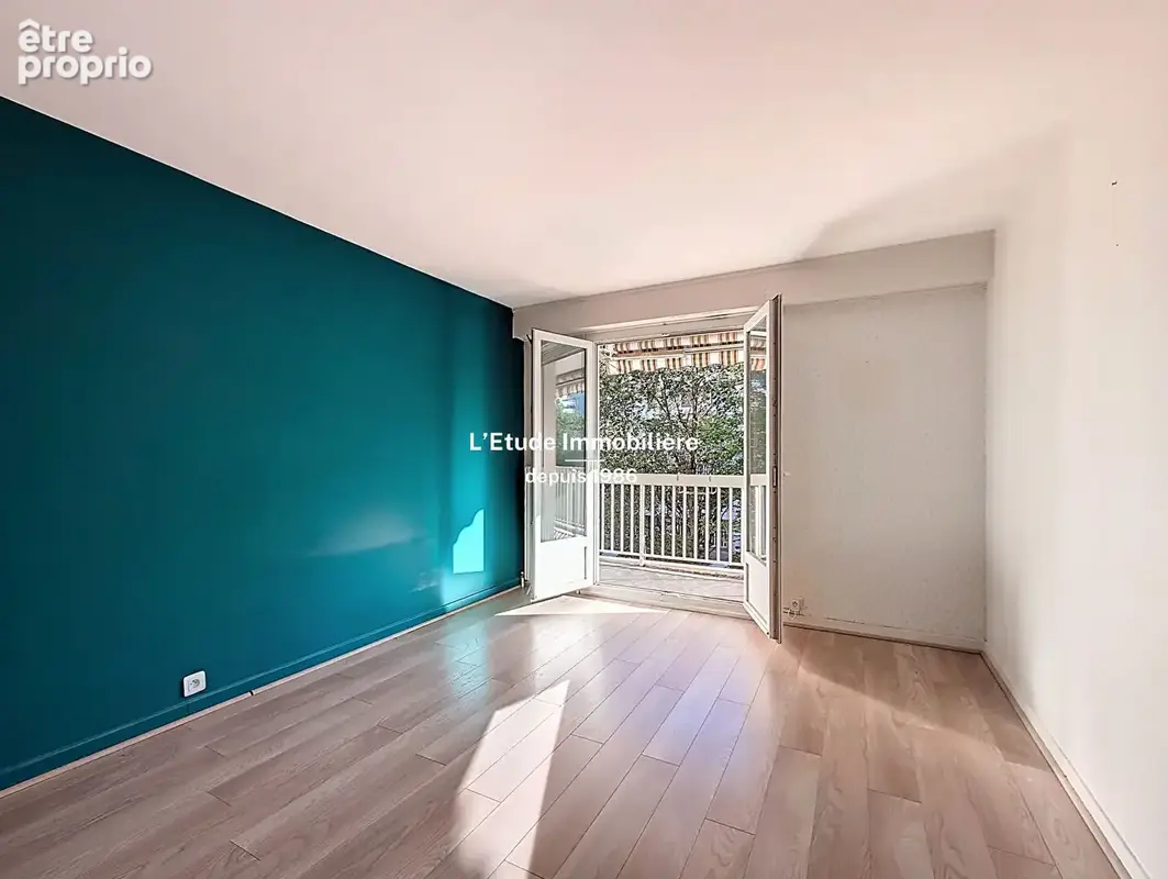 121 m² familial 4 chambres possibles Métro Cuire à 5 min parc arboré - photo 17