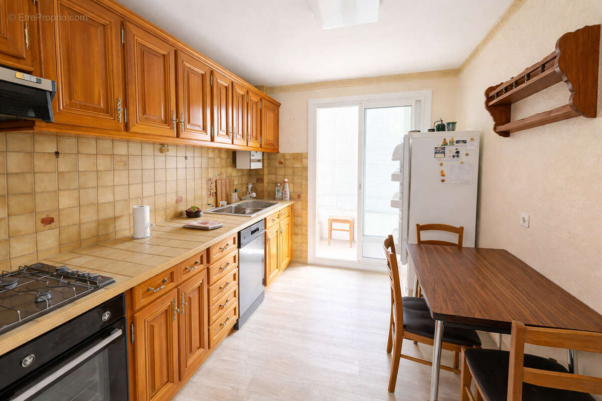 Appartement à MARSEILLE-12E