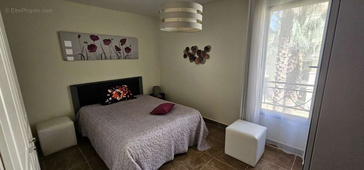 Appartement à HYERES