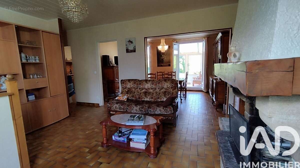 Photo 3 - Maison à SAINT-ARNOULT-EN-YVELINES