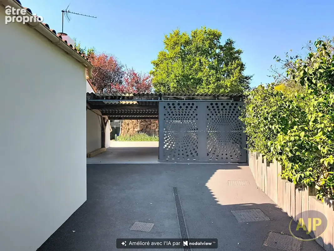 Maison Montaigu Vendee 6 pièce(s) 134 m2 - photo 17