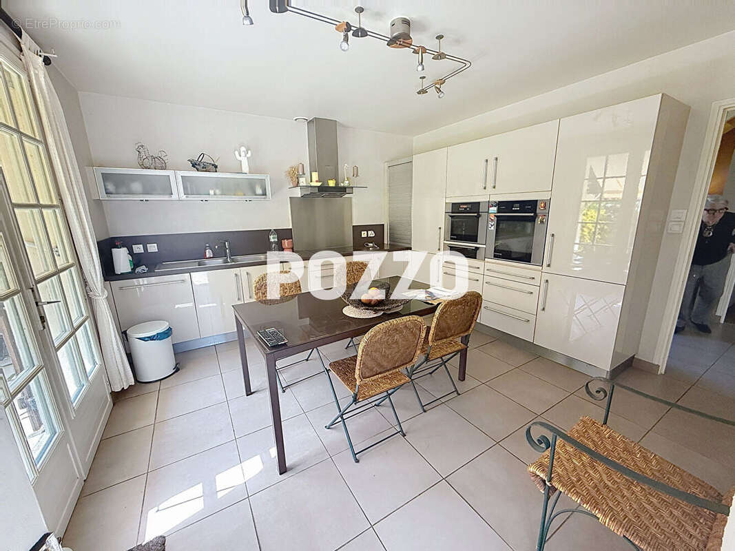 Maison à SAINT-PLANCHERS