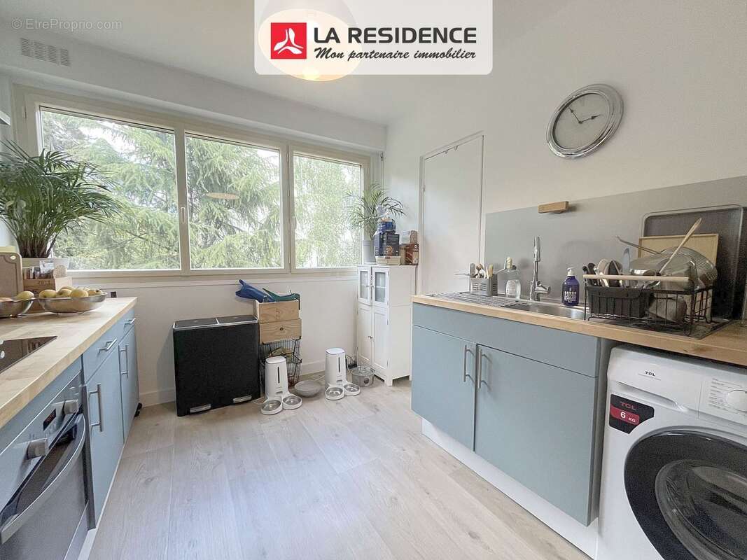 Appartement à VELIZY-VILLACOUBLAY
