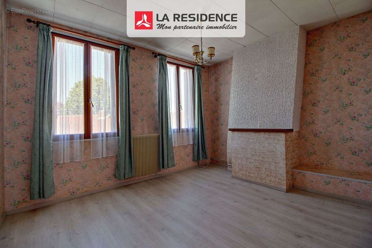 Maison 80 m² à Saint-Etienne-Du-Rouvray  - photo 7