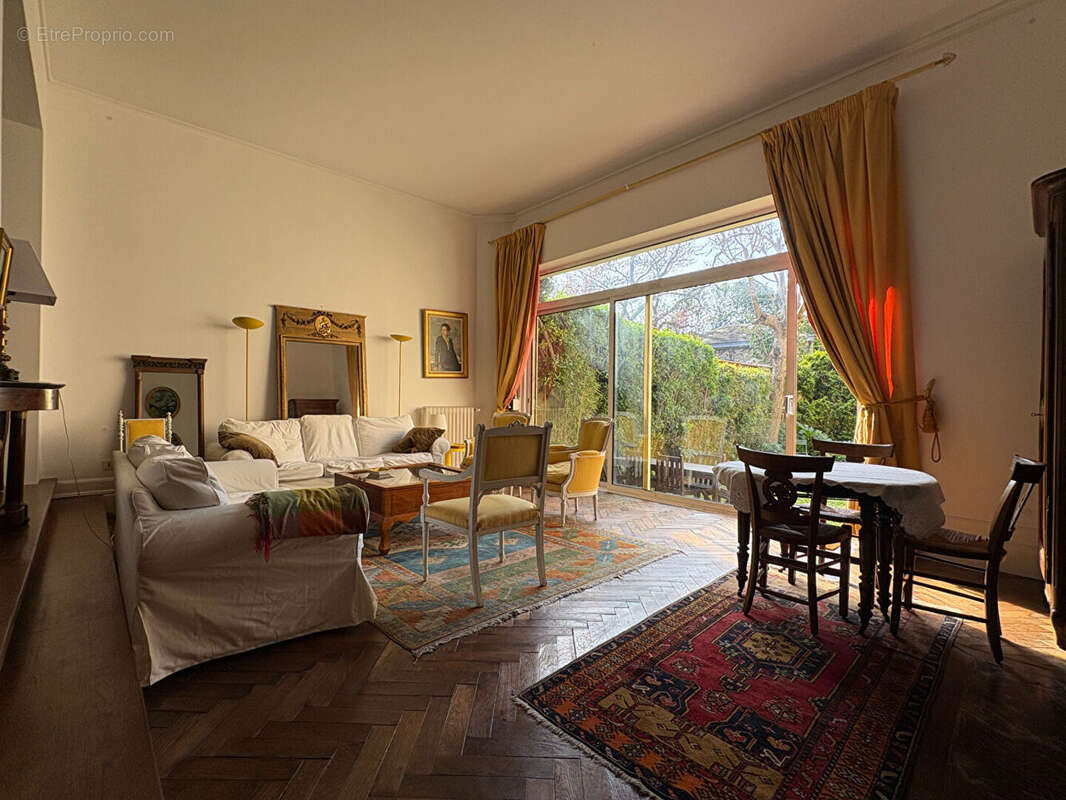 Maison bourgeoise Saint-Seurin - Cachet et adresse d'exception - photo 2