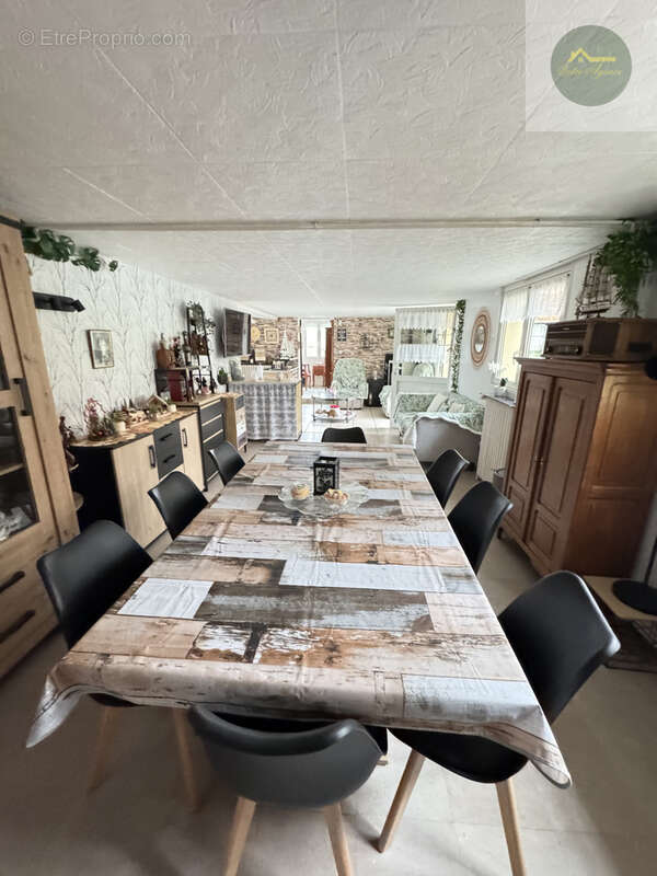 Maison à CHEROY
