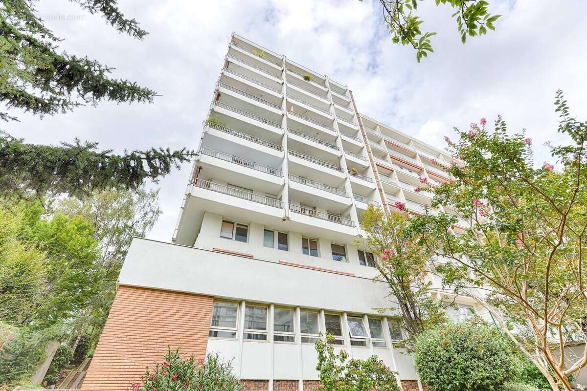 Paris 20ie . produit d'investissement locatif . plateau de 4 appartements - photo 5