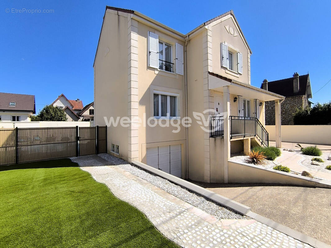 Maison à CONFLANS-SAINTE-HONORINE