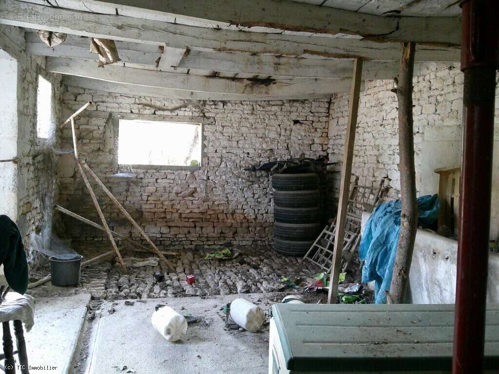 Maison De Campagne Avec Une Deuxième Maison Et D'Autres Dépendances - photo 56