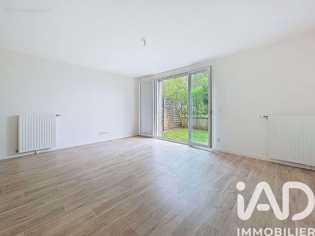 Photo 4 - Appartement à SAINTE-GENEVIEVE-DES-BOIS
