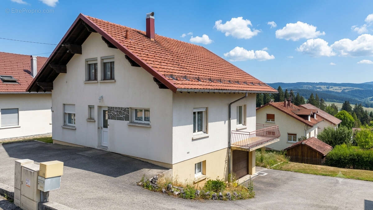 Maison à LES FINS