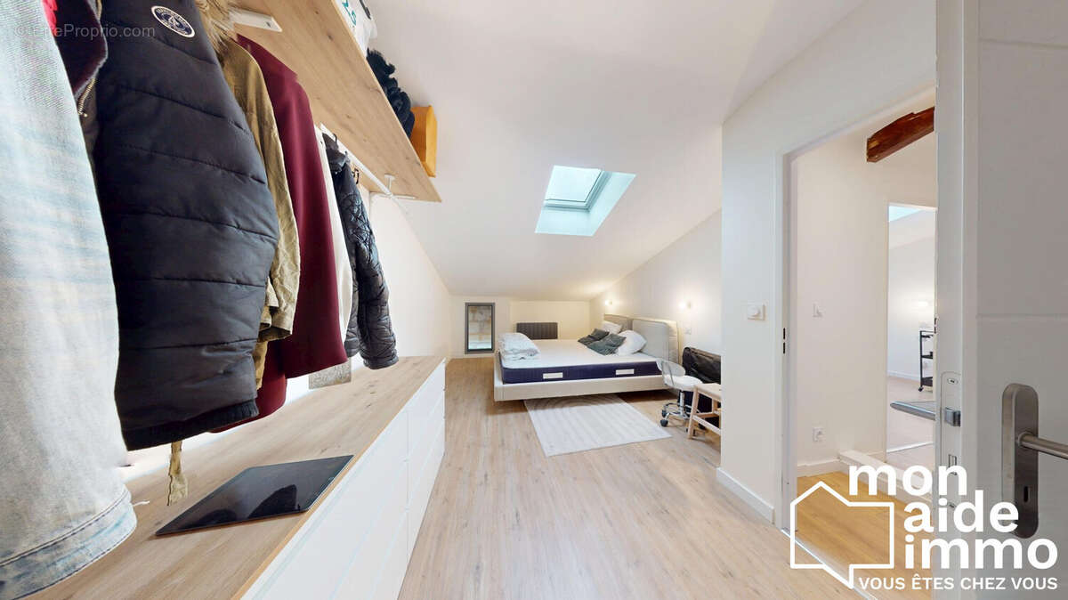 Chambre 1 - Appartement à BORDEAUX