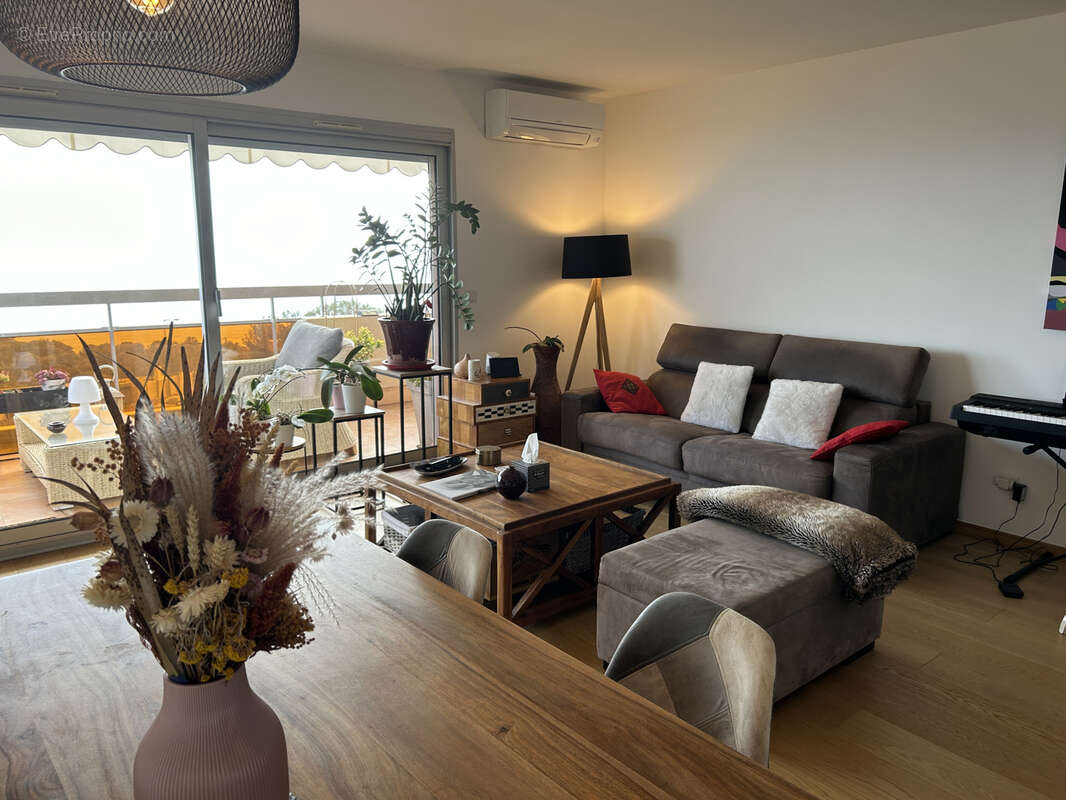 Appartement à ROQUEBRUNE-CAP-MARTIN