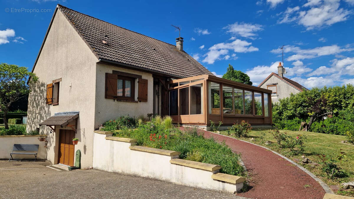 Maison à CHEVANNES