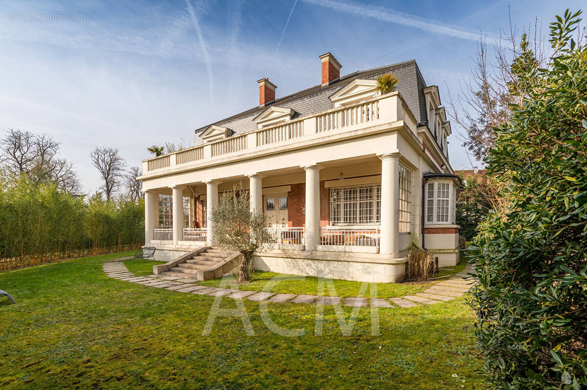 Maison à MAISONS-LAFFITTE