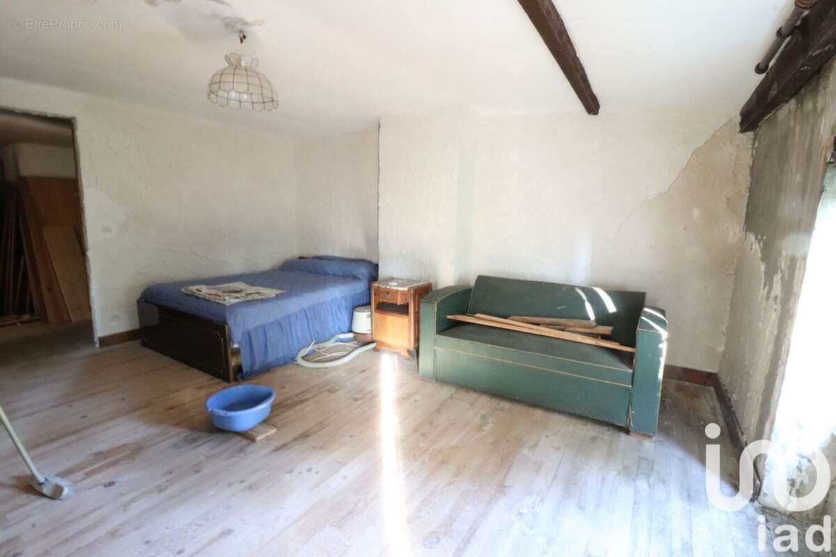 Maison 205 m² à Neuville  - photo 9