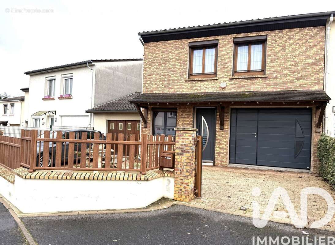 Maison 100 m² à Cormontreuil  - photo 2