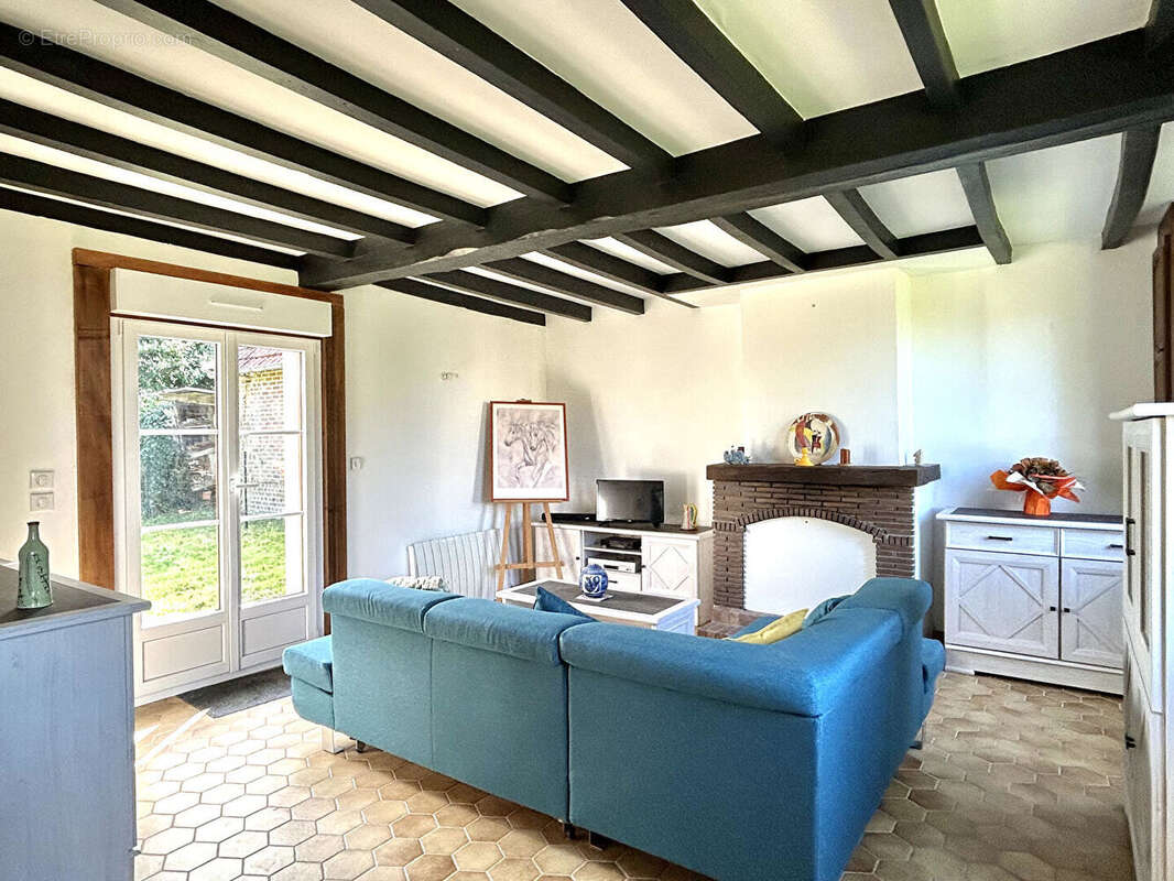 Maison à MESNIL-VERCLIVES