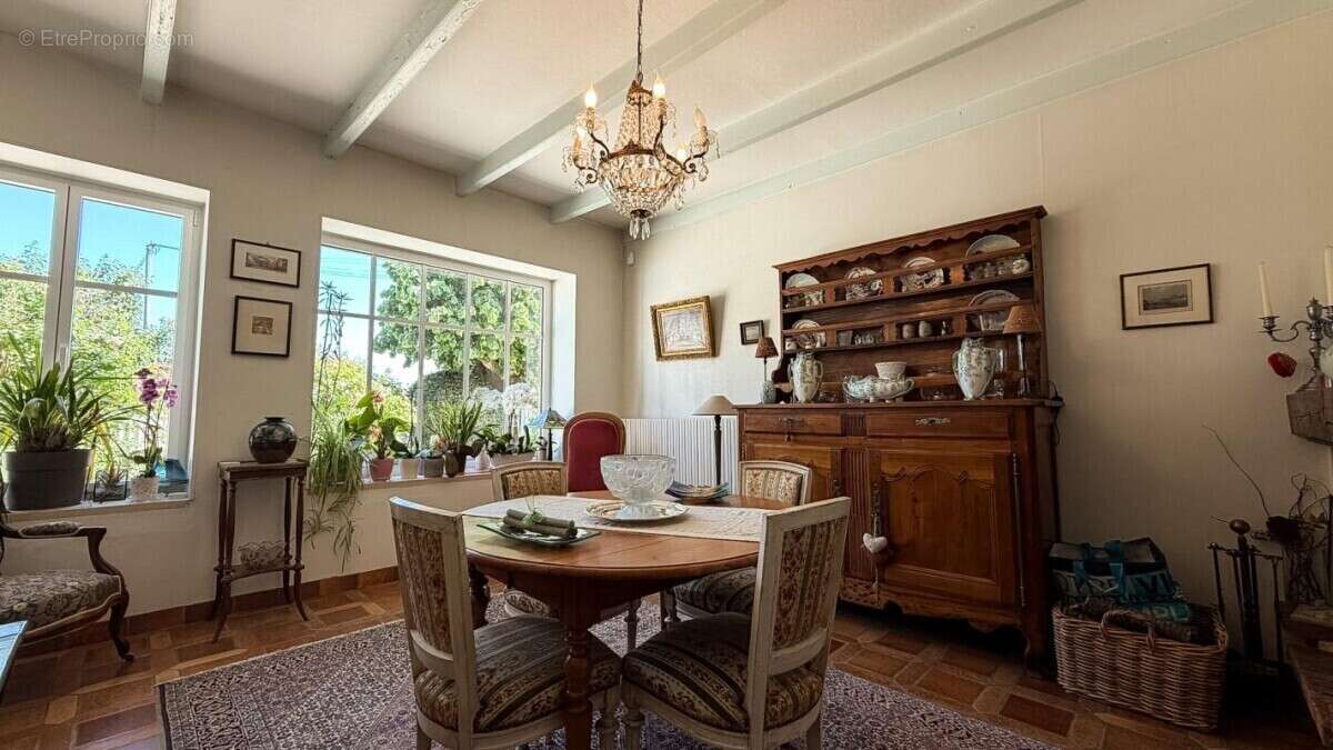 Maison à CHAUVIGNY