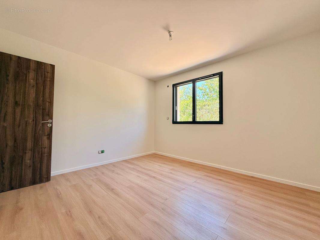 Maison neuve À Vendre 122m² habitable plain pied 3 chambres - photo 18