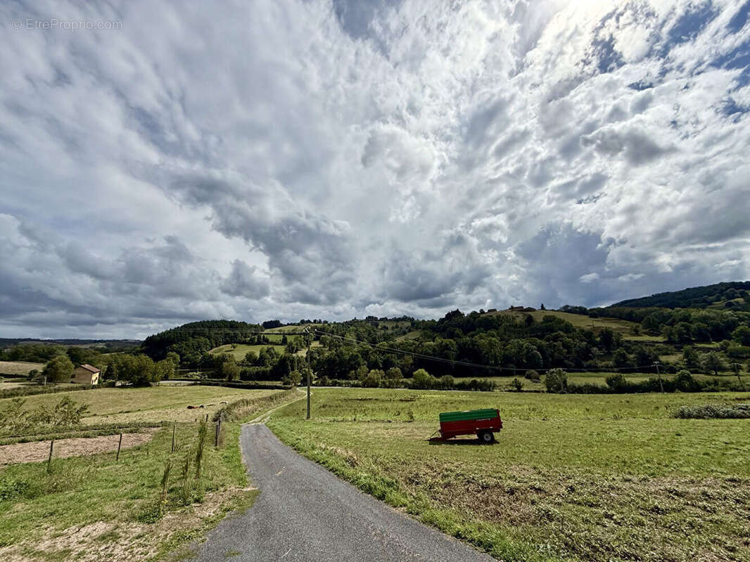 Maison à SAINT-PIERRE-LAVAL