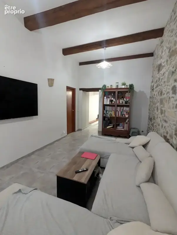 Maison de village 2 chambres et VASTE REMISE - photo 5