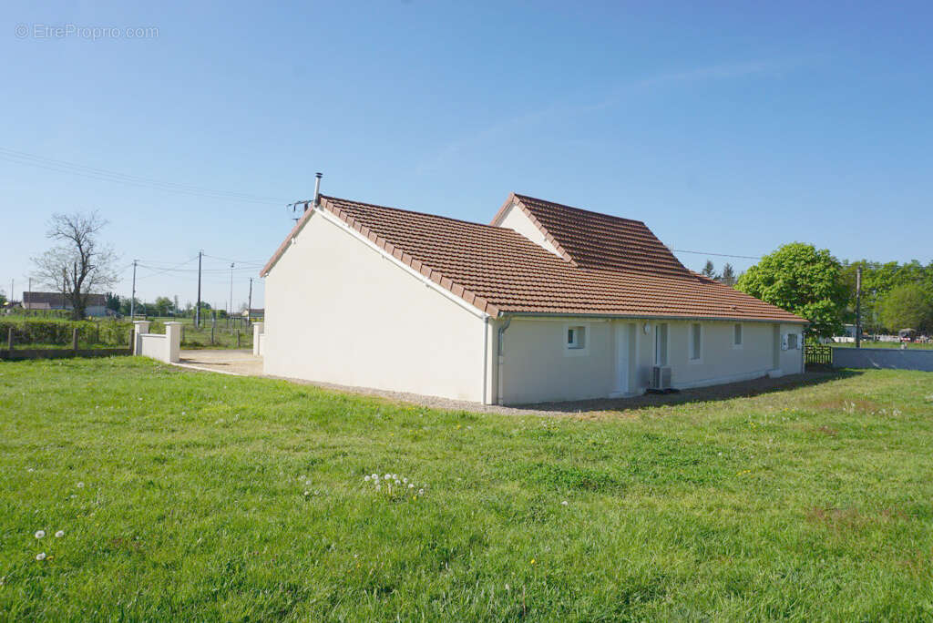 Maison à PARAY-LE-MONIAL