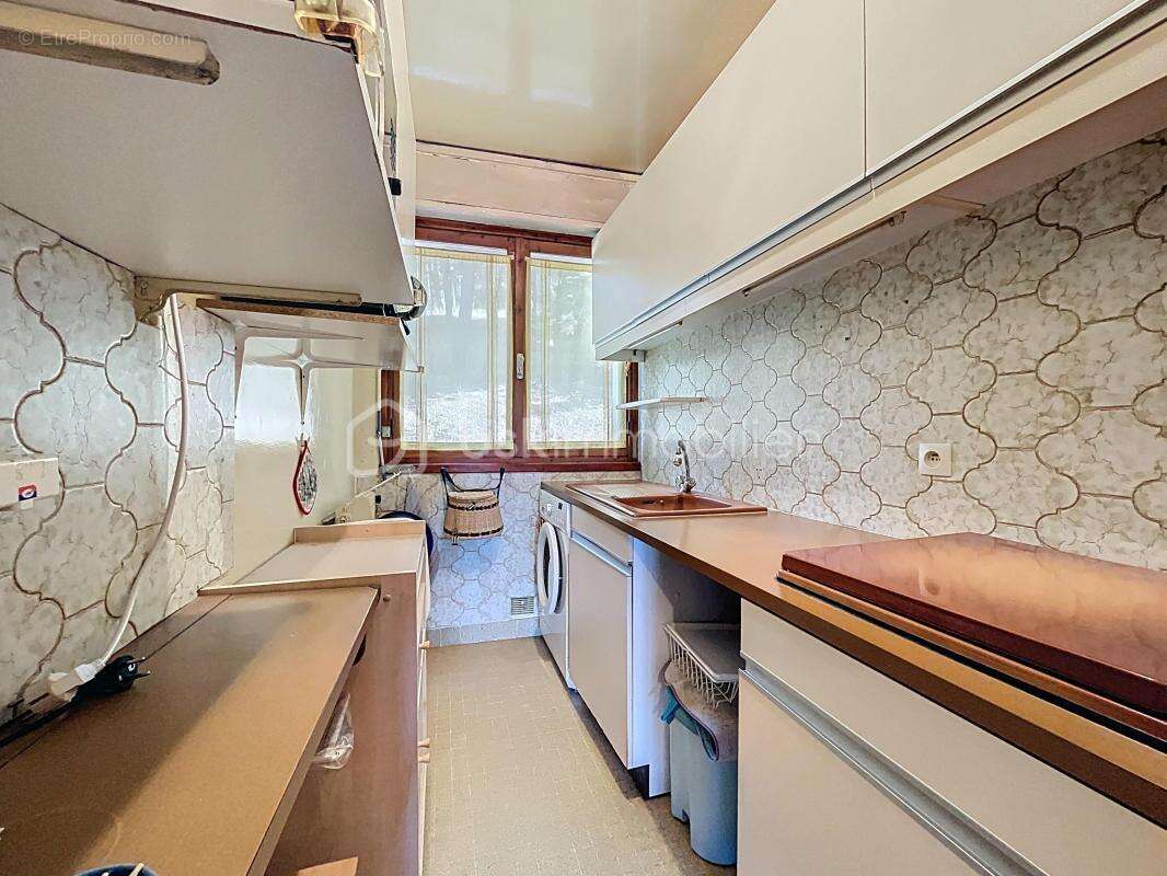 Appartement à SERANON