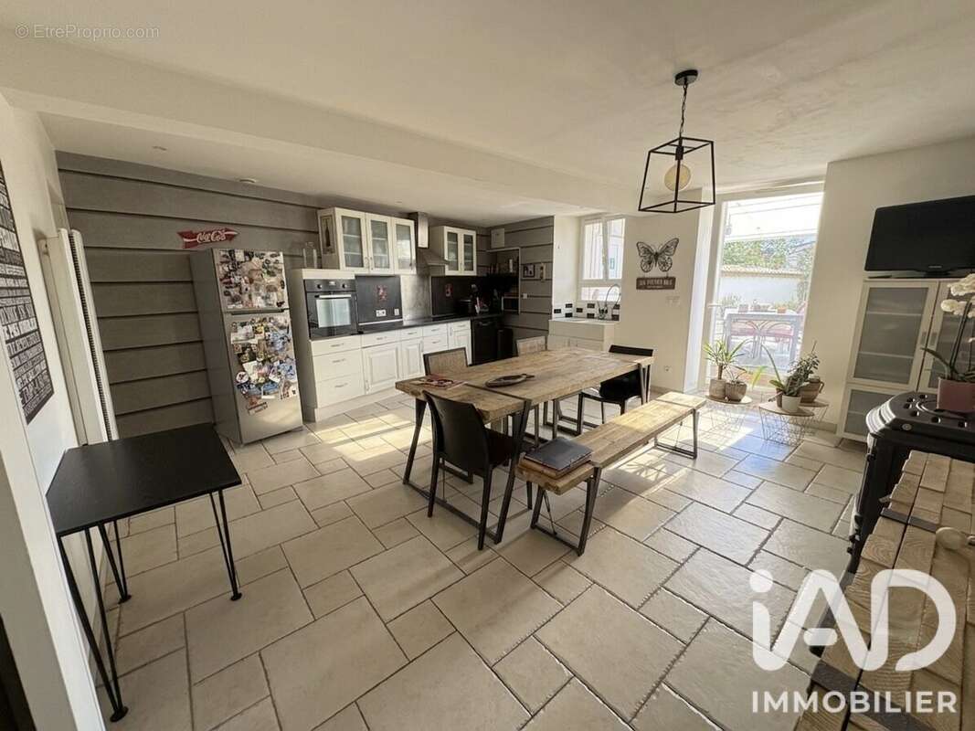 Maison 110 m² à Marans  - photo 4