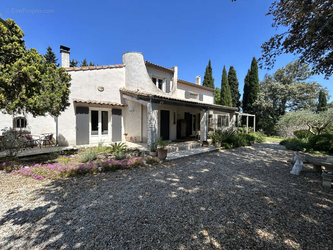 Maison à UZES