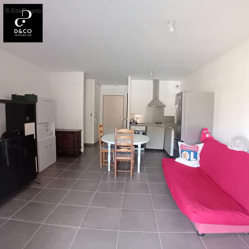 Appartement à LA ROCHE-VINEUSE